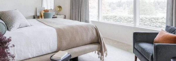 睡觉要不要关窗