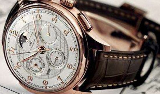 晚上睡觉要不要摘手表