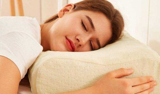 睡觉要不要枕头