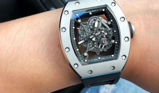 晚上睡觉要把手表取下来吗