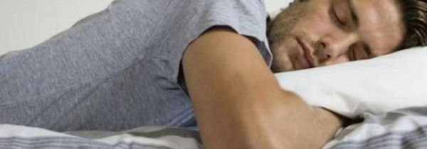 晚上睡觉要把手表取下来吗