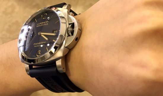 晚上睡觉要把手表取下来吗