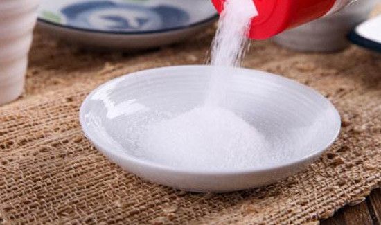 衣服发黄怎么办,六招教你轻松去污渍