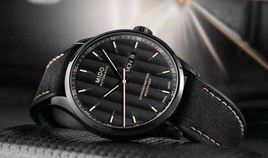 手表晚上睡觉放置方法