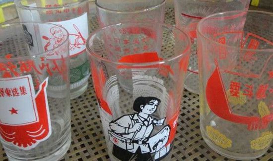 杯子上的胶怎么去除