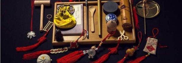 一周岁抓周一般抓哪几样