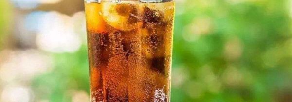 可乐和啤酒能一块喝吗