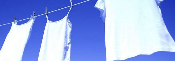 84漂白衣服要用热水吗