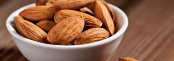 杏仁怎样去苦味