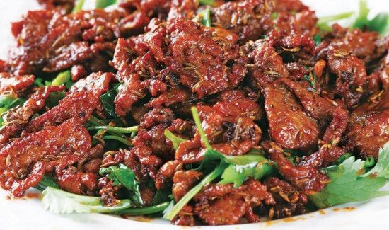 柿子跟羊肉能一起吃吗