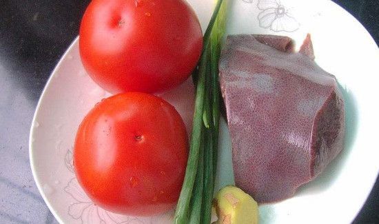 西红柿和猪肝能一起吃吗