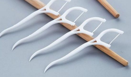 经常使用牙线的危害