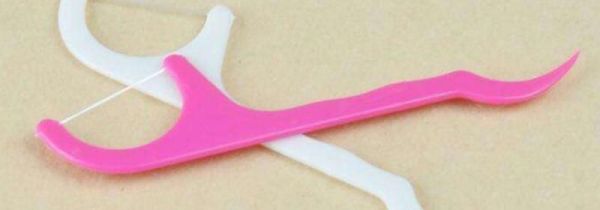 牙线要深入牙龈吗