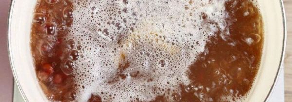 红豆泡出白沫还能吃吗