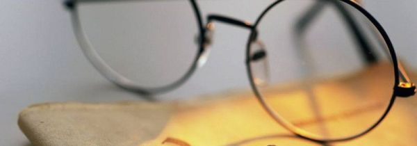 眼镜怎么擦没有划痕