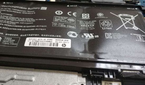 新电池鼓包了还能用吗