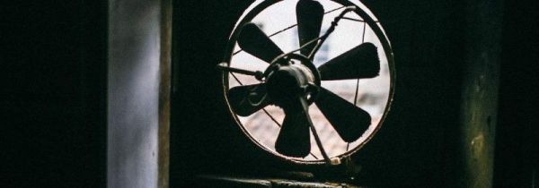 洗澡时要不要开排气扇