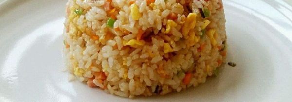 蛋炒饭放多少油