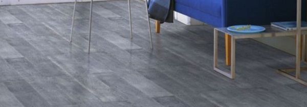 怎么清洁地板不粘灰