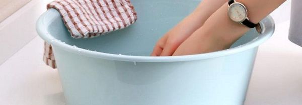 怎么去除衣服上的口红