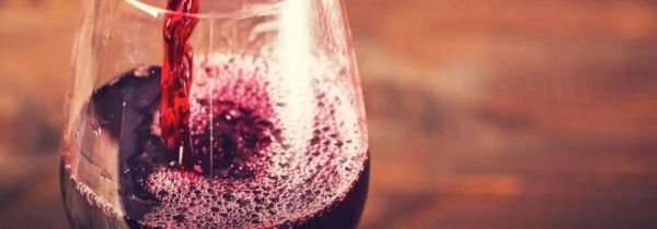 喝红酒千万不要吃的食物