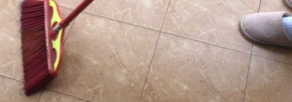 地板上的头发怎么打扫