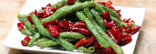 没煮熟的四季豆中毒原因