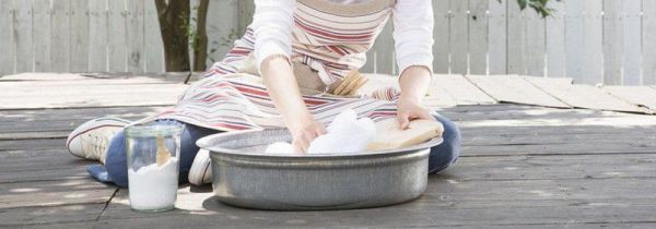 衣服上沾了鸟屎怎么洗