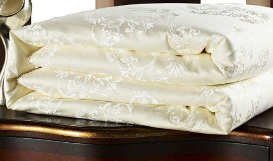 蚕丝被保养及收藏