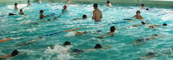 游泳会引起脱发吗