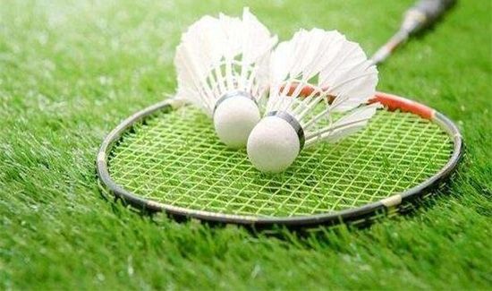 羽毛球正确握拍发力点