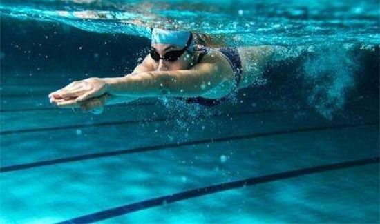 游泳跳水技巧