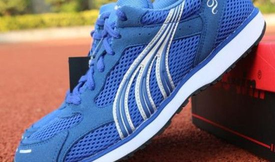 多威跑鞋必须高手才能穿吗