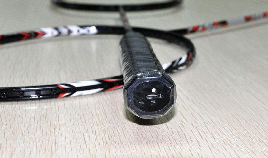 羽毛球拍3u与4u的区别