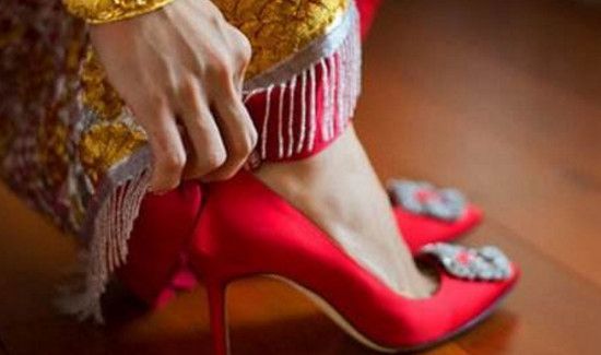 结婚为什么要藏鞋子