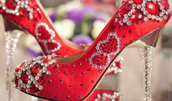 结婚为什么要藏鞋子