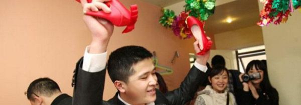 结婚为什么要藏鞋子