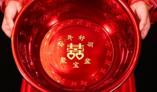 结婚为什么需要红脸盆