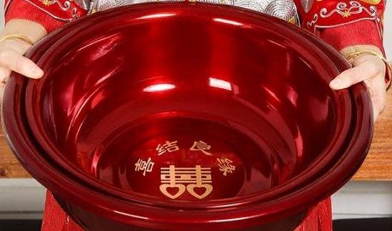 结婚为什么需要红脸盆