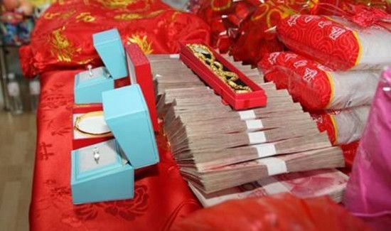 什么地方女方给男方聘礼