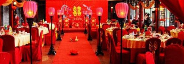 结婚为什么要跨进门口