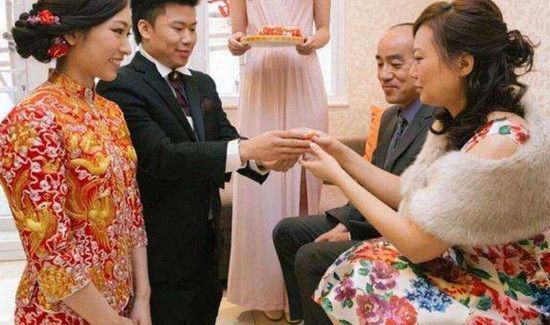 结婚改口费父母都给吗