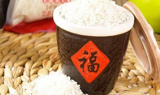 结婚为什么要踩米