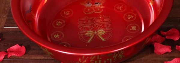 结婚女方买红盆需要买几个