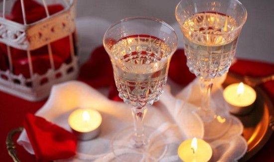 交杯酒是哪个民族的