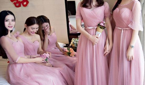 结婚当天可以穿粉色衣服吗