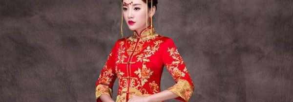 结婚穿旗袍要配丝袜吗