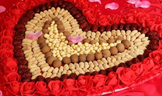 结婚时床上早生贵子的布叫什么