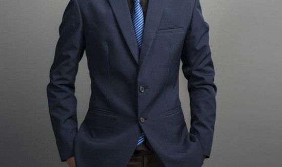 结婚穿几个扣的西服