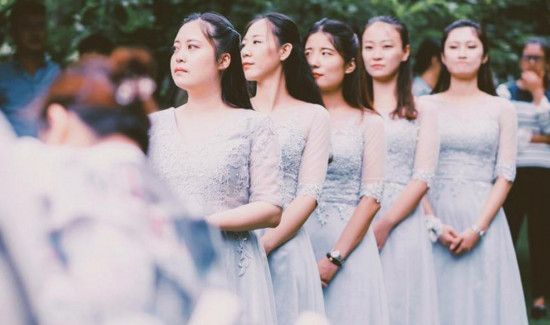 伴娘必须是未婚吗